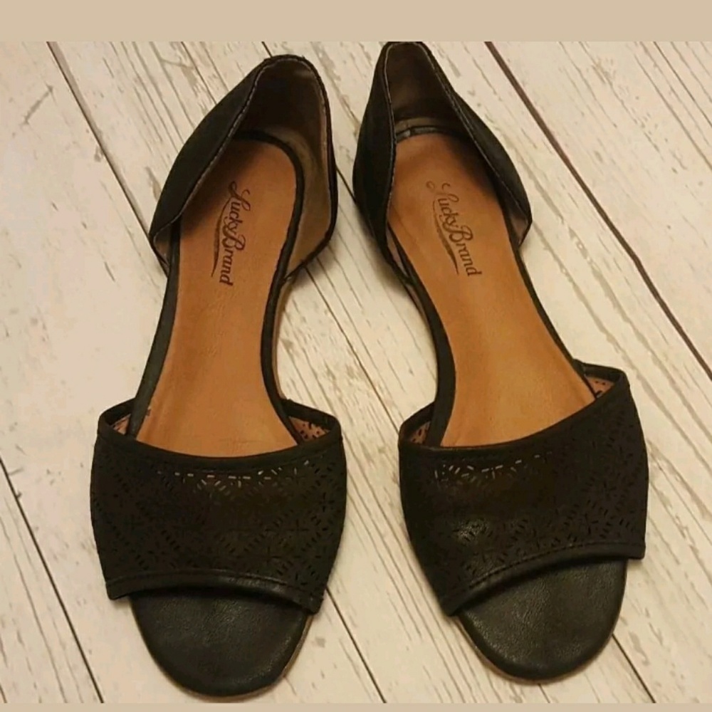 Lucky Brand Black Slip On Flats

Size: 7.5M
